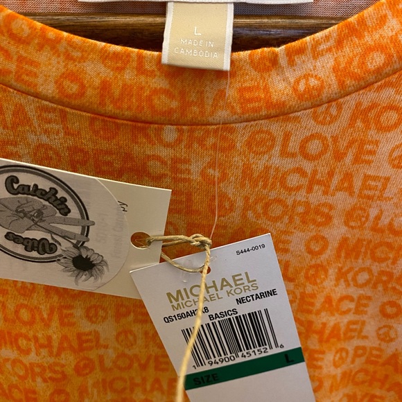 Michael Kors~Peace~Love T-Shirt - Picture 5 of 5